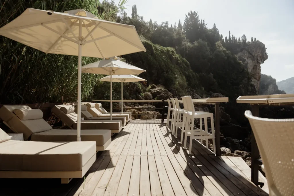 La Grotta Bar - Activities