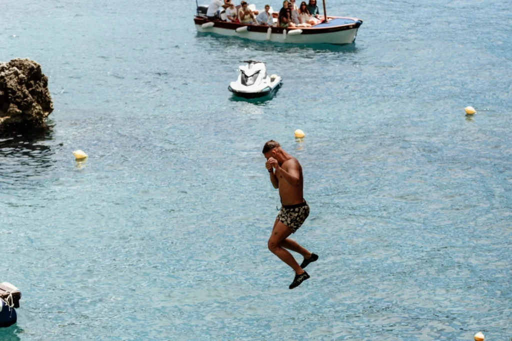 La Grotta Bar - Activities